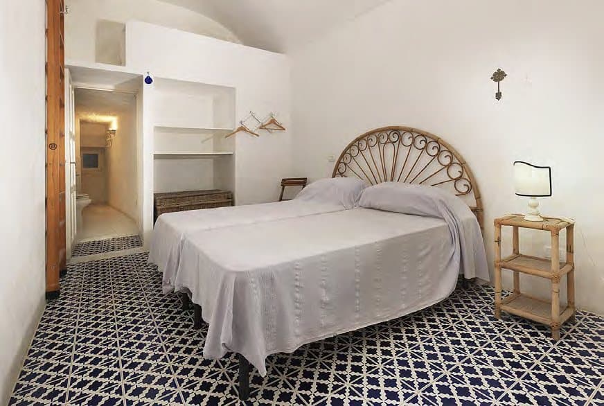 A guest house double with its own bathroom.